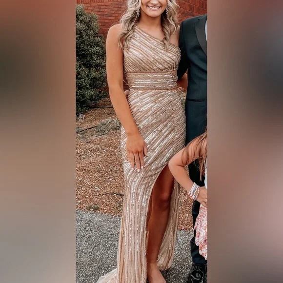 Jovani Prom Dress - Picture 2 of 3